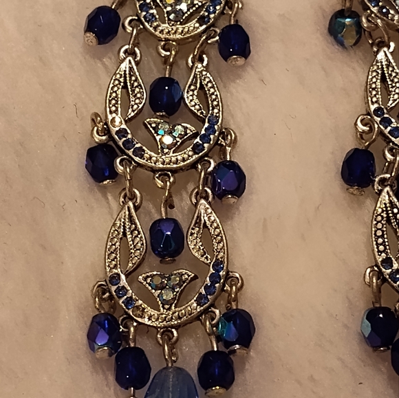 NEW! Vintage Cache Dangling Earrings - Picture 6 of 7